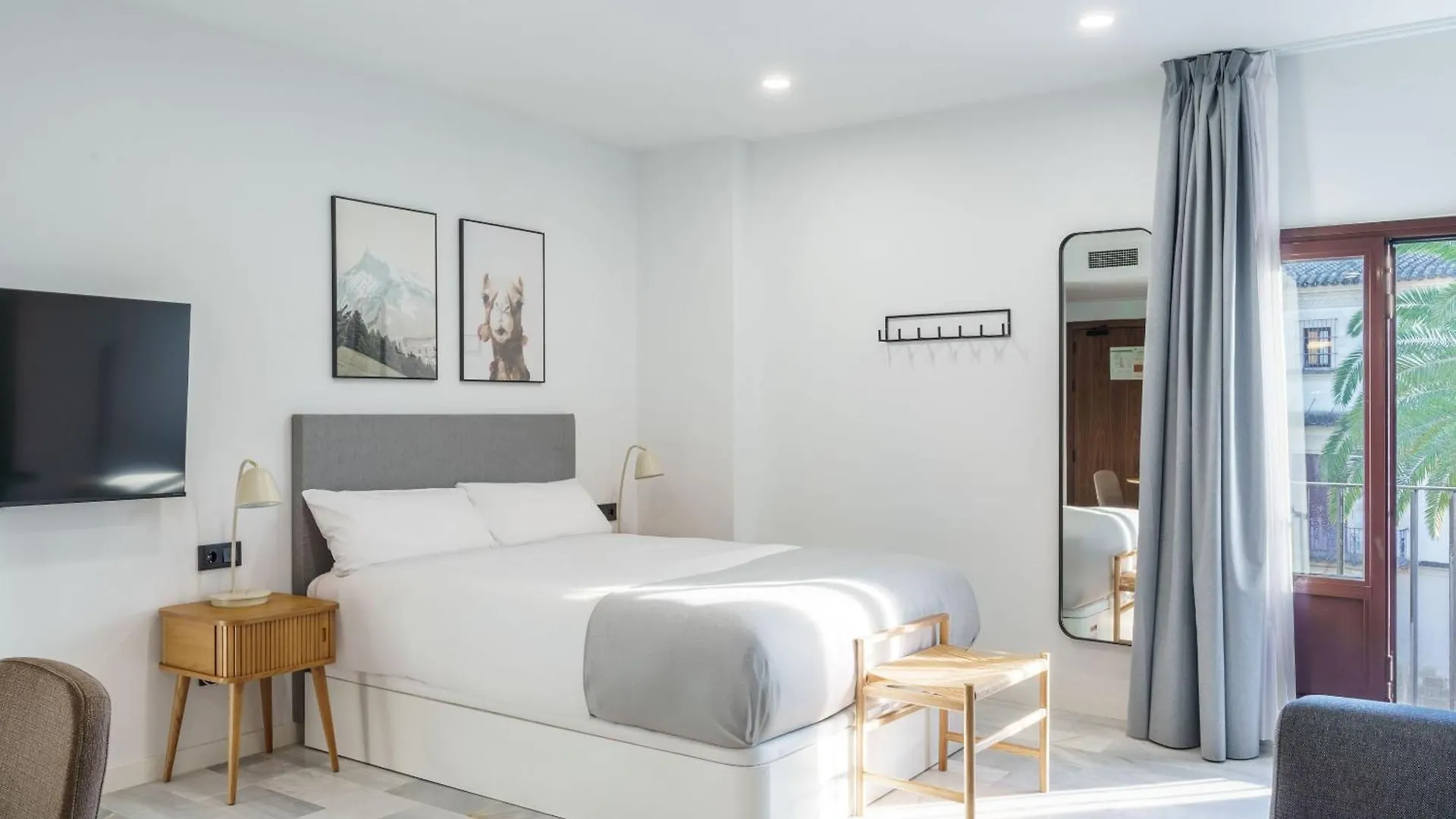 Limehome Jerez De La Frontera Marques De Casa-Domecq 0*,  Espanha